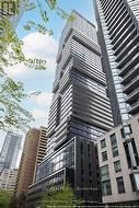 4009 - 55 CHARLES STREET E Toronto, ON M4Y 0J1