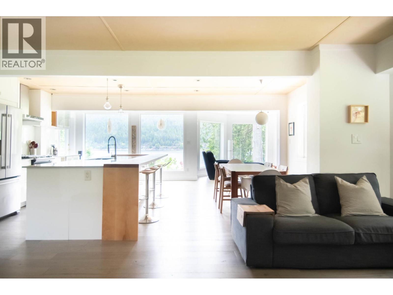 4161 Heroux Road, Nelson, BC