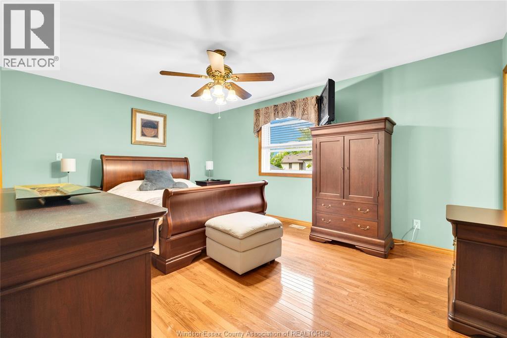 219 Hyde Park, River Canard, ON