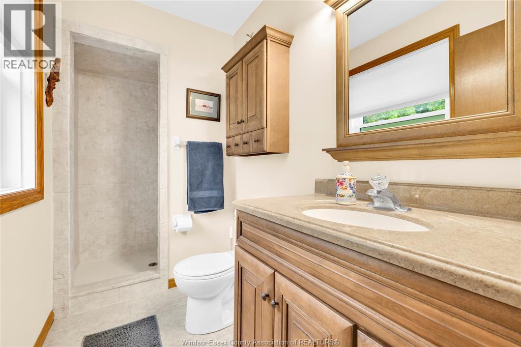 219 Hyde Park, River Canard, ON