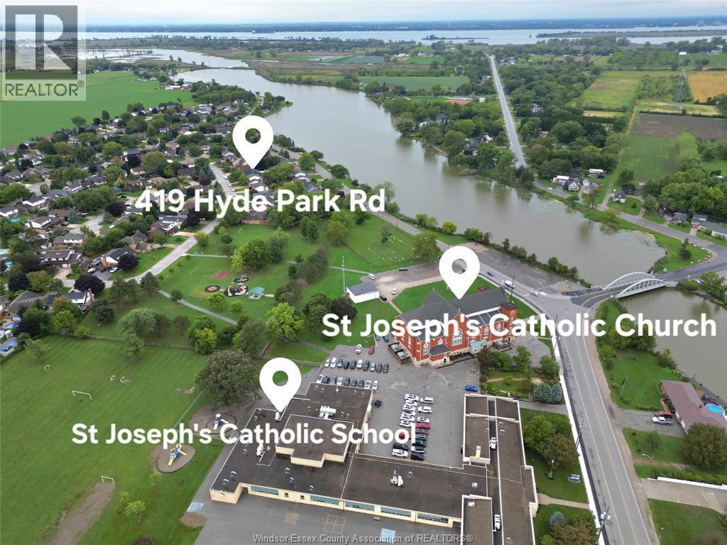 219 Hyde Park, River Canard, ON