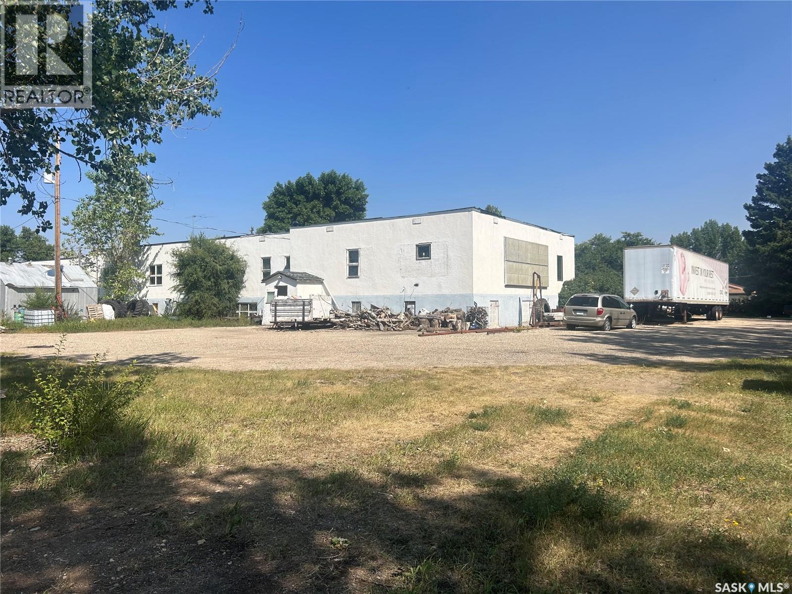 300 2Nd Street W, Bengough, SK