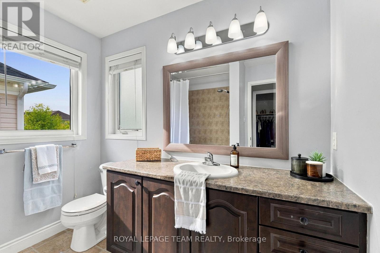 216 Sorento Street, Ottawa, ON