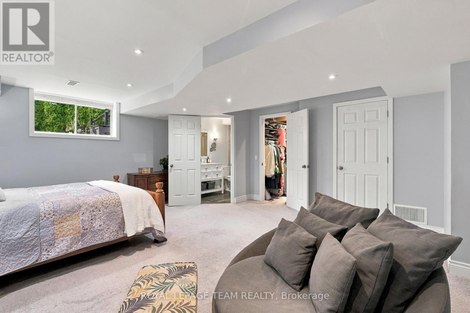 216 Sorento Street, Ottawa, ON