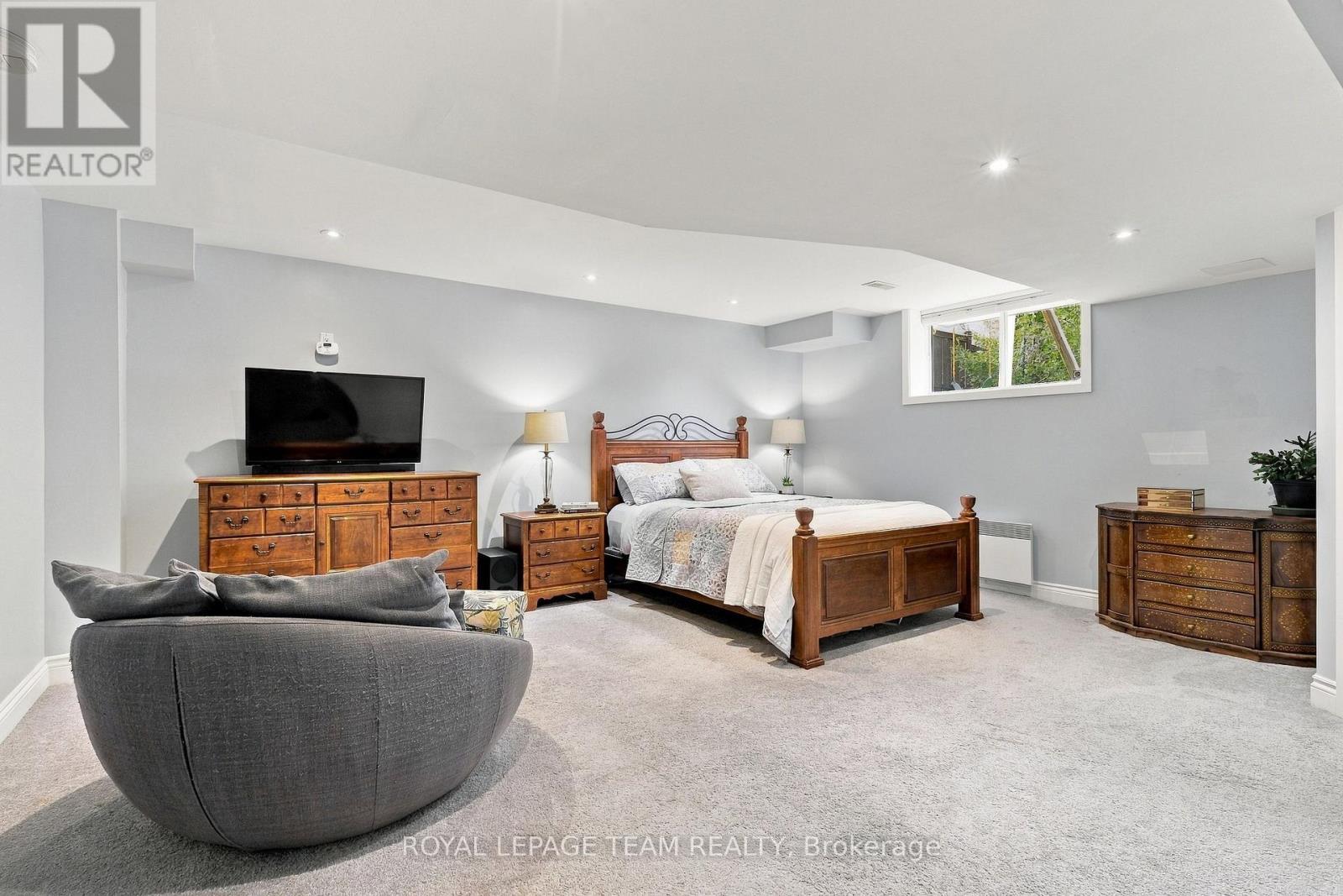 216 Sorento Street, Ottawa, ON