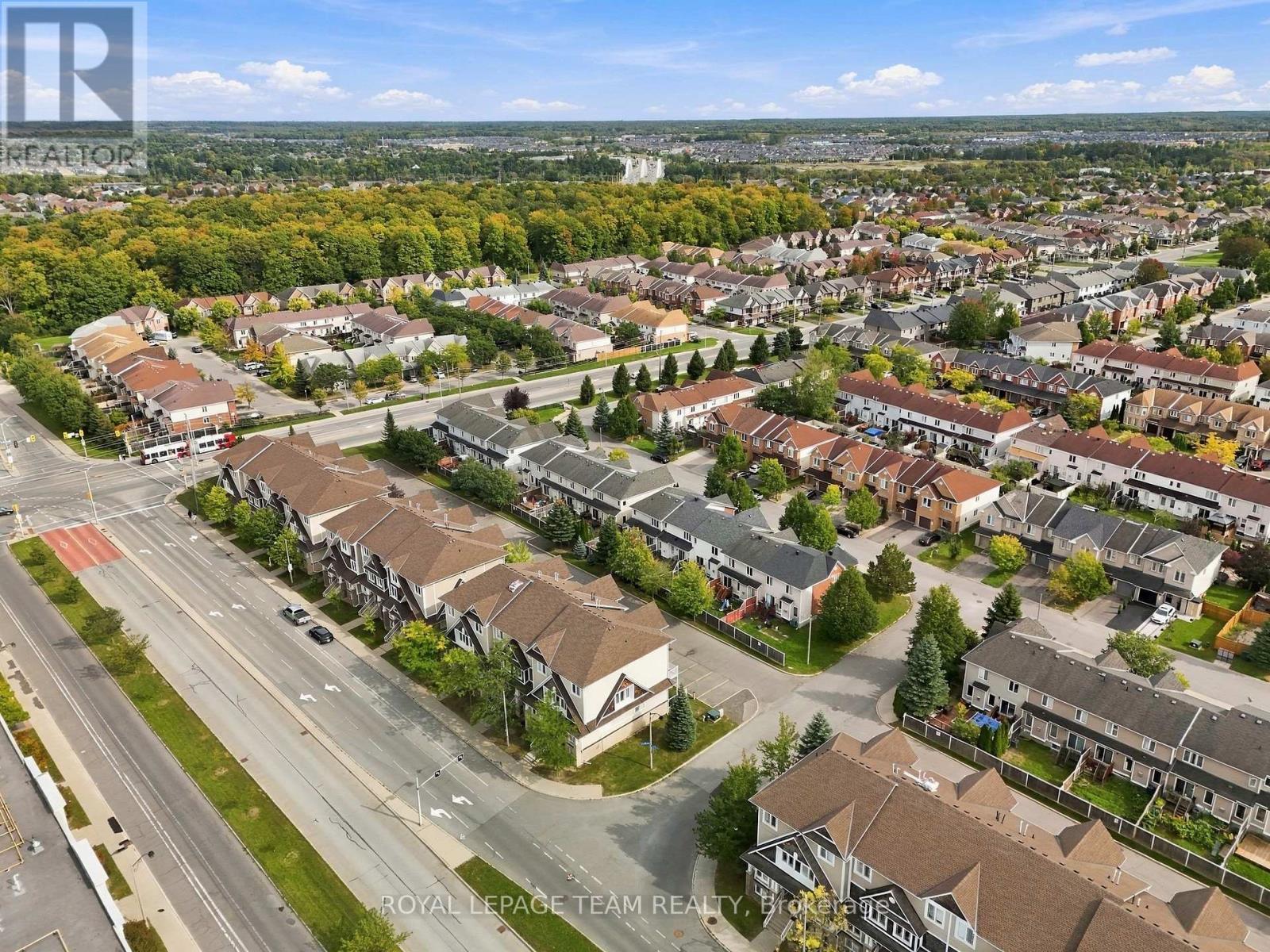 216 Sorento Street, Ottawa, ON