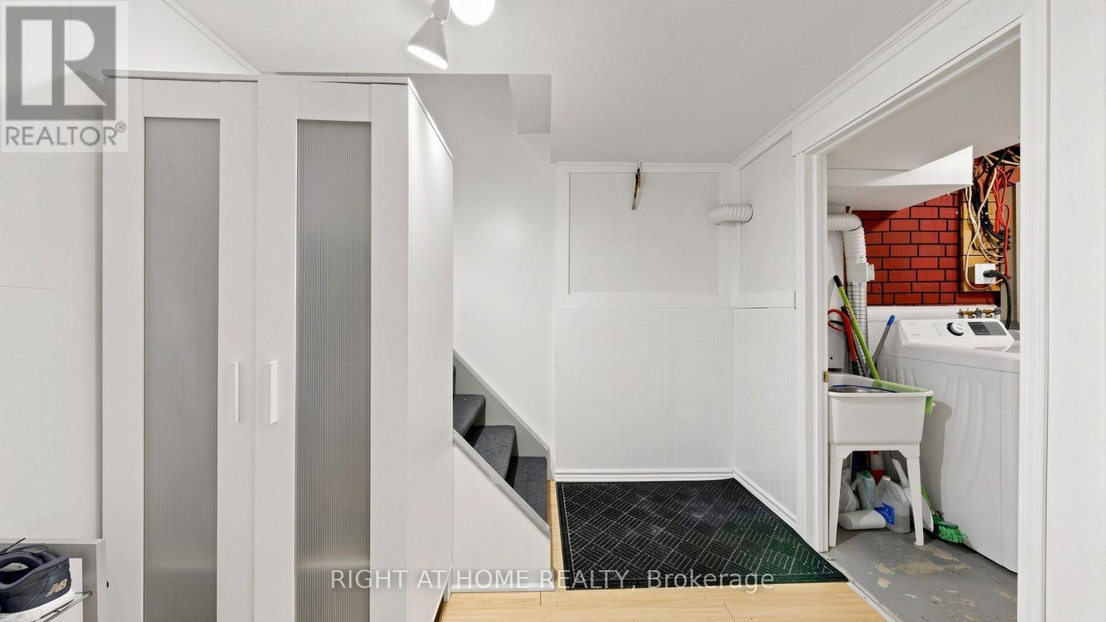 76 Fenside Drive, Toronto, ON