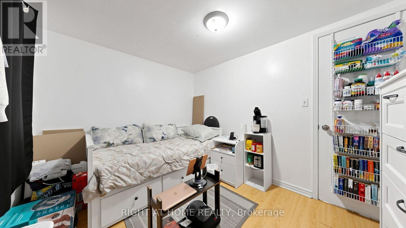 76 Fenside Drive, Toronto, ON