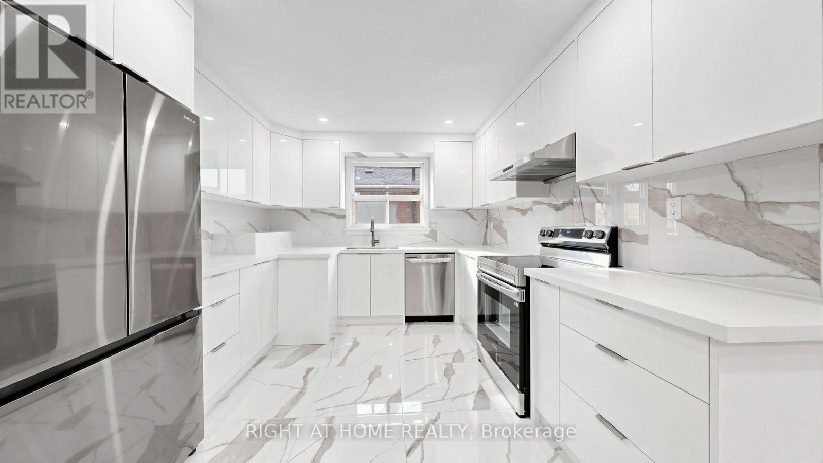 76 Fenside Drive, Toronto, ON