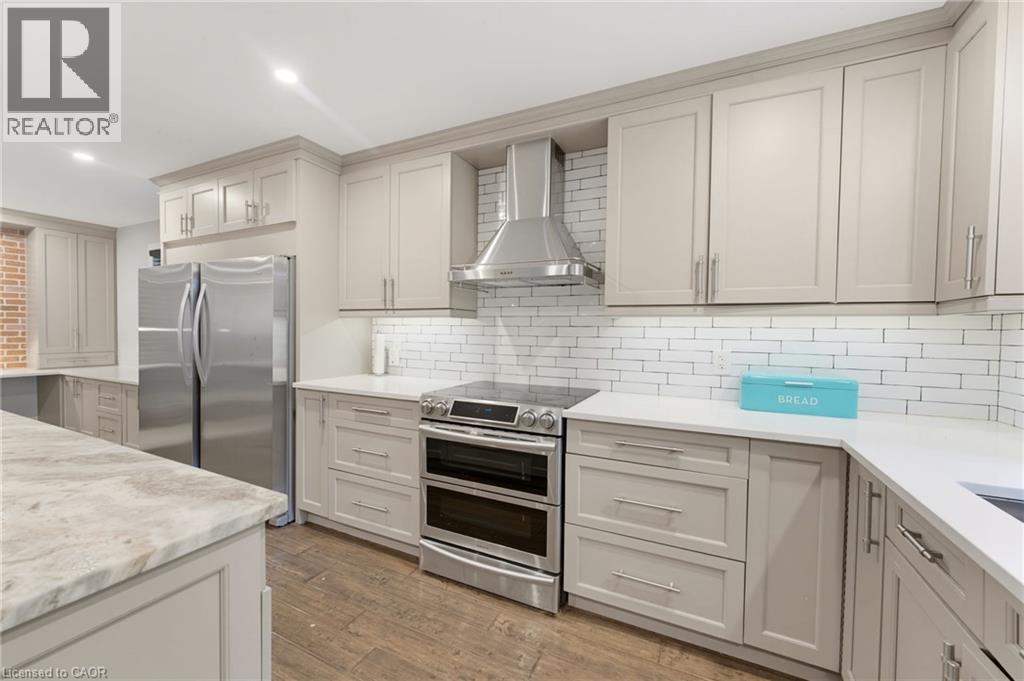 28 Seymour Drive, Ancaster, ON