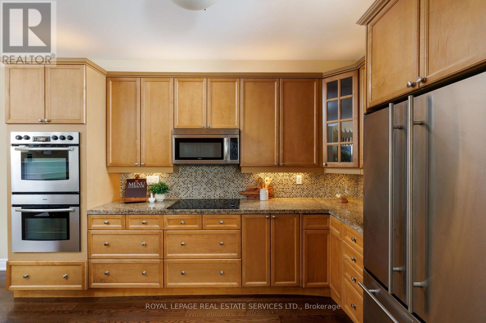 2424 Tesla Crescent, Oakville, ON