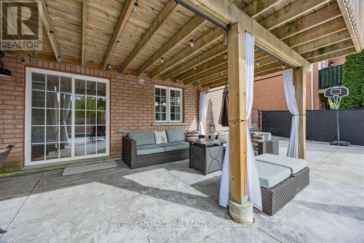 12 Sherrington Drive W, Scugog, ON