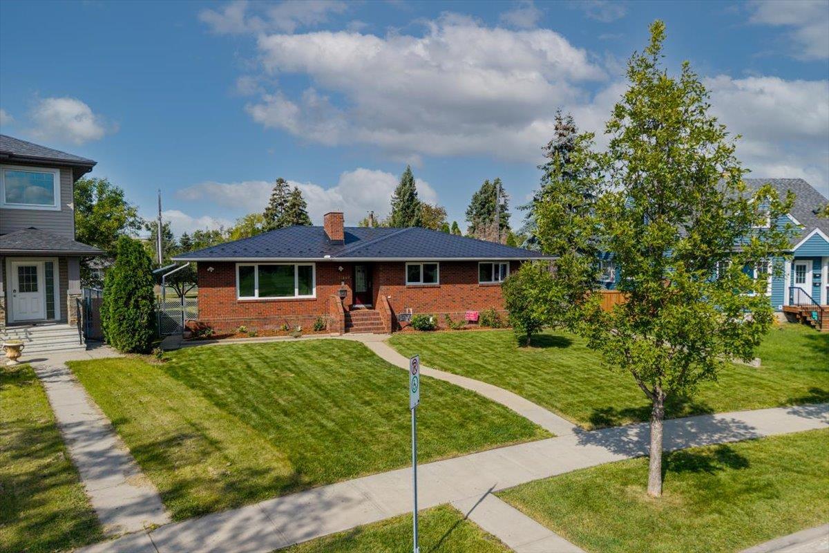 11440 104 St, Edmonton, Edmonton, AB