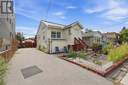 92 JOLLIET AVENUE Ottawa, ON K1L 5H2