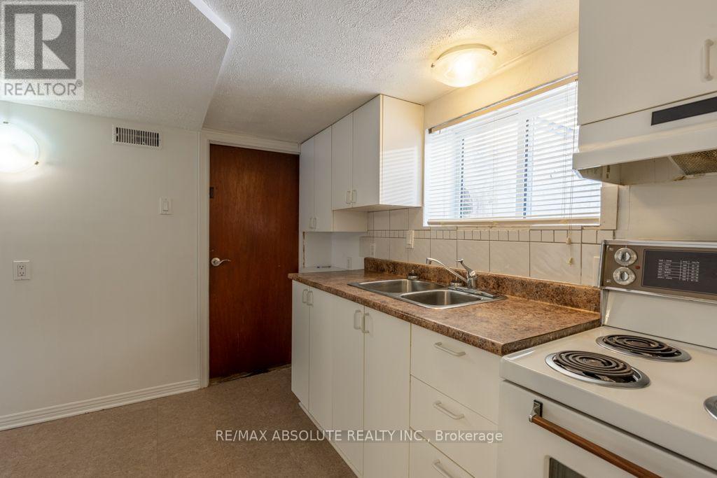 92 Jolliet Avenue, Ottawa, ON