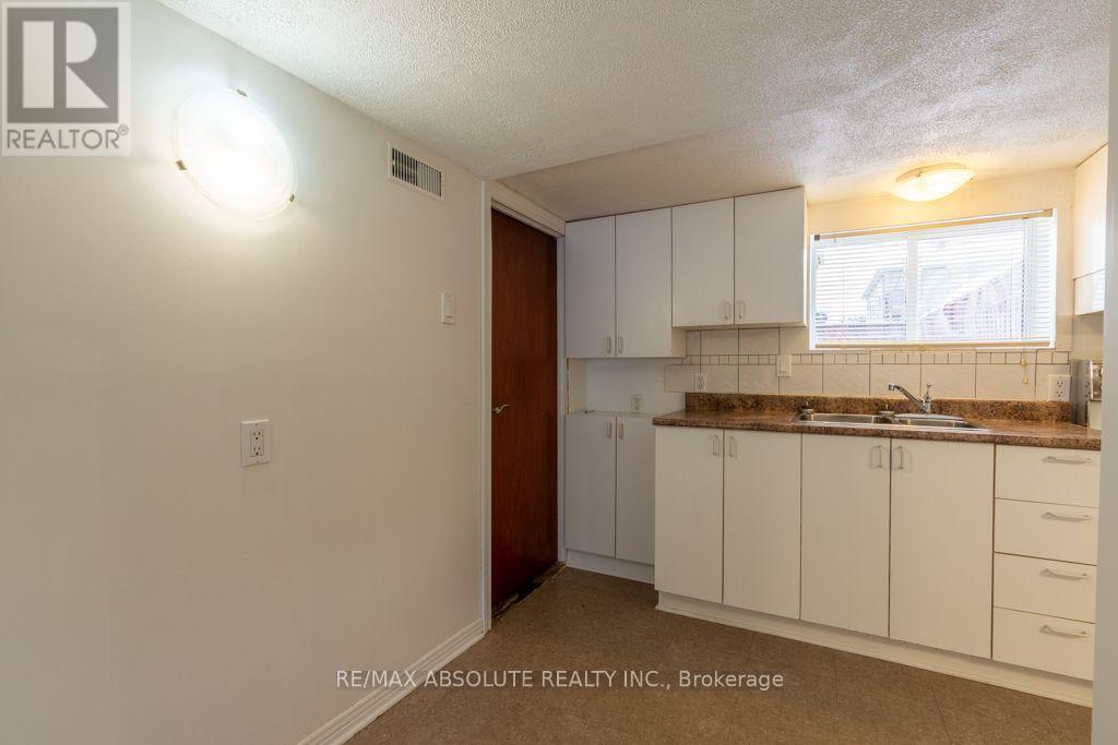 92 Jolliet Avenue, Ottawa, ON