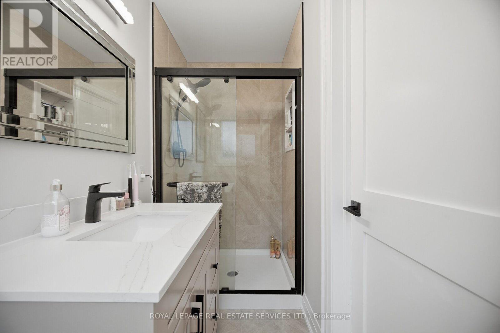 726 Netherton Crescent, Mississauga, ON