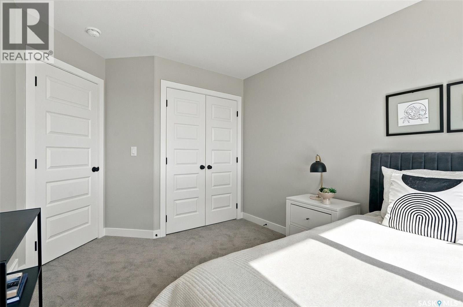 266 Kostiuk Crescent, Saskatoon, SK