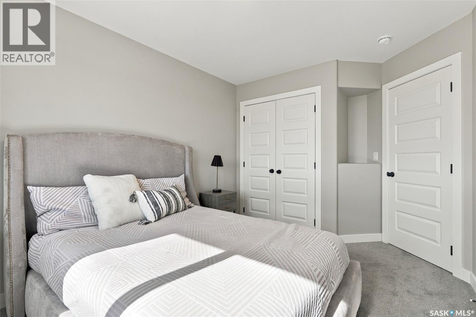 266 Kostiuk Crescent, Saskatoon, SK