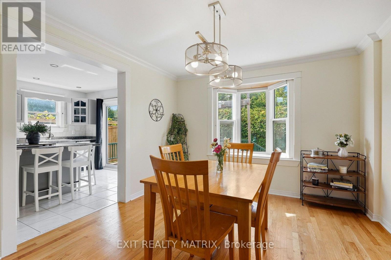 1886 Chaine Court, Ottawa, ON