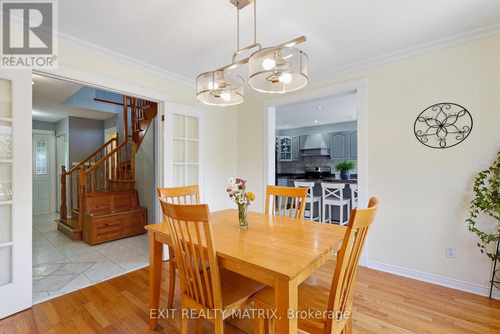 1886 Chaine Court, Ottawa, ON