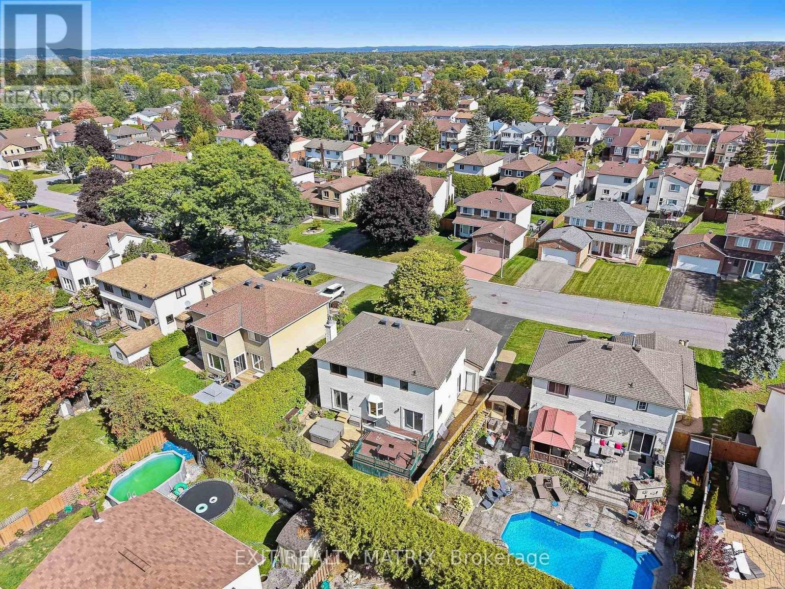 1886 Chaine Court, Ottawa, ON