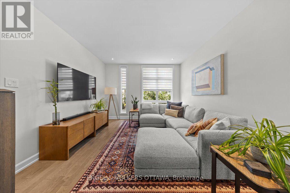 523 De Mazenod Avenue, Ottawa, ON