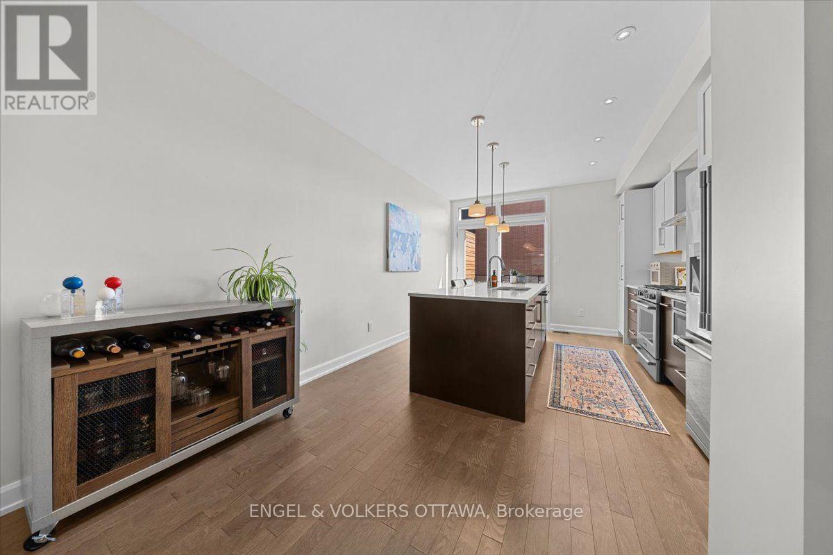 523 De Mazenod Avenue, Ottawa, ON