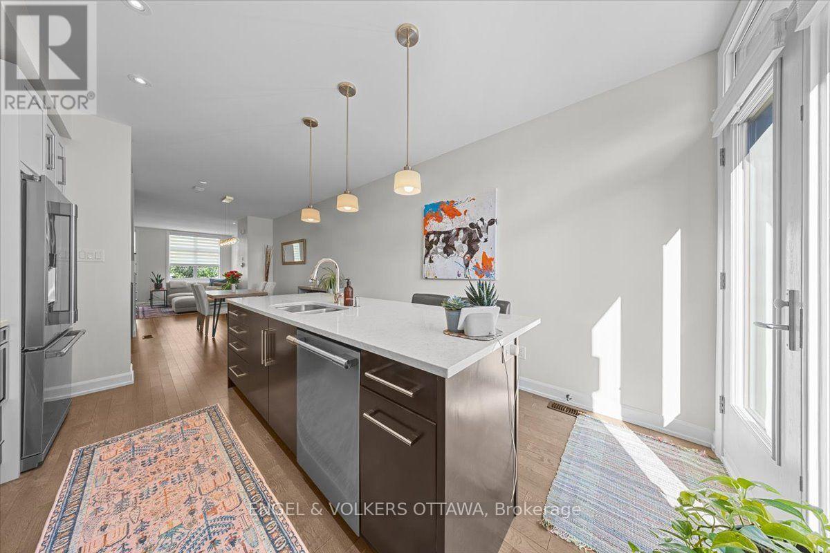 523 De Mazenod Avenue, Ottawa, ON