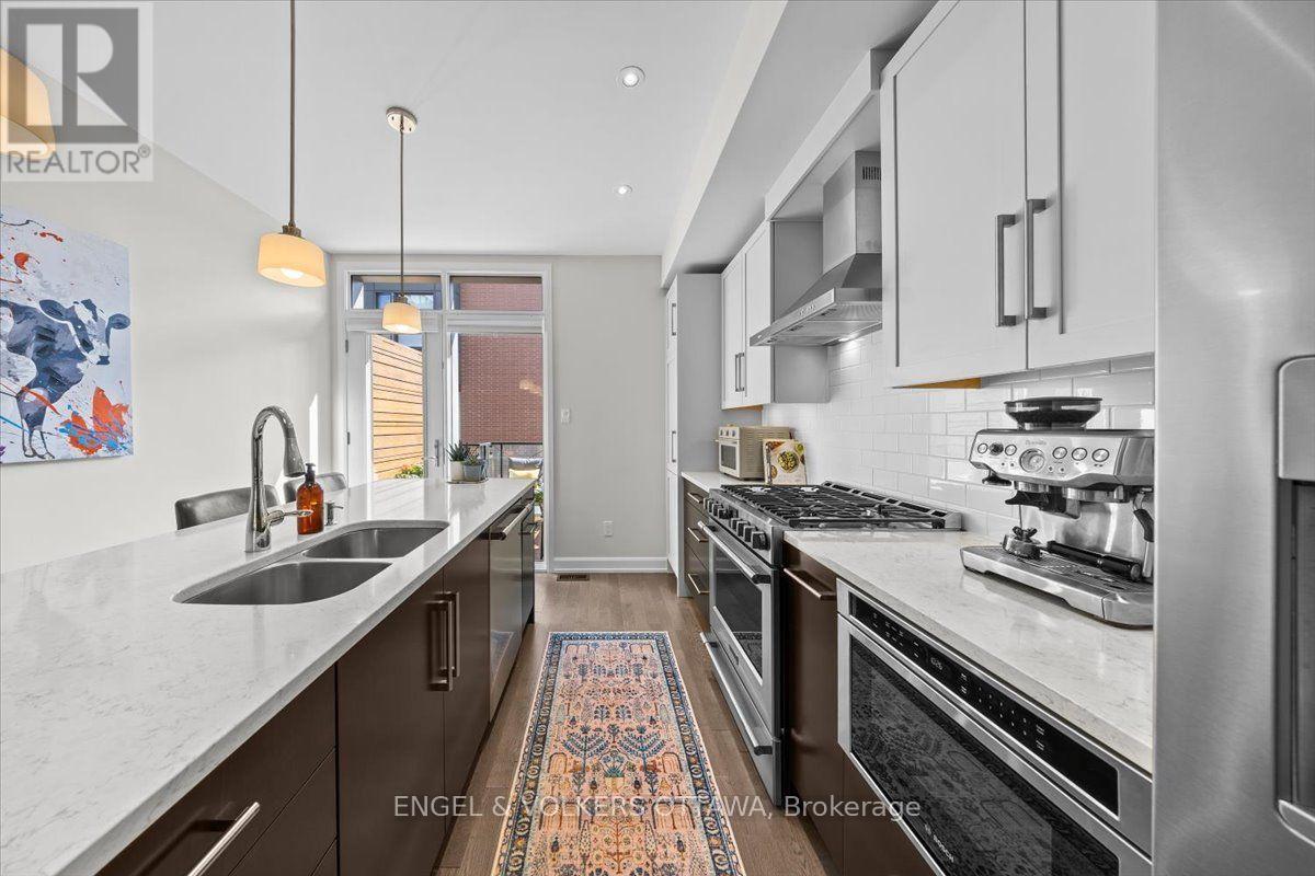 523 De Mazenod Avenue, Ottawa, ON