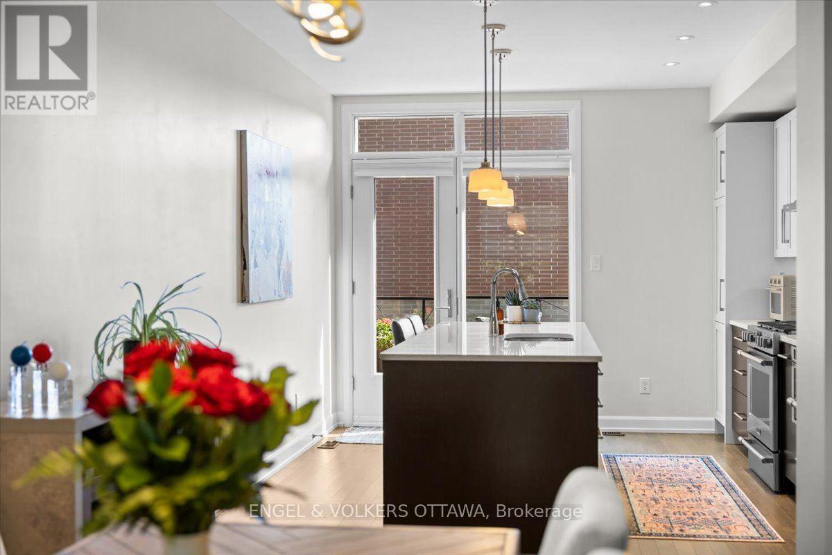 523 De Mazenod Avenue, Ottawa, ON