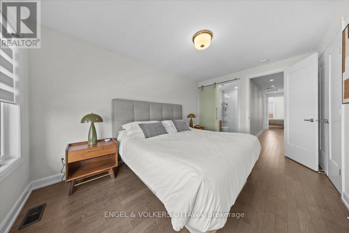 523 De Mazenod Avenue, Ottawa, ON