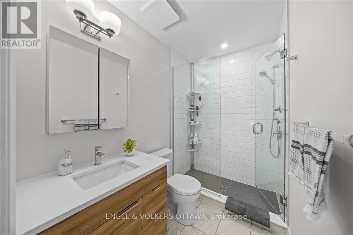 523 De Mazenod Avenue, Ottawa, ON