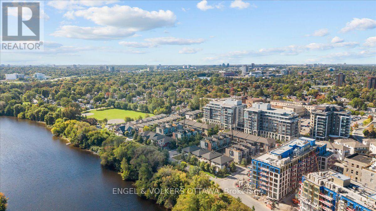 523 De Mazenod Avenue, Ottawa, ON