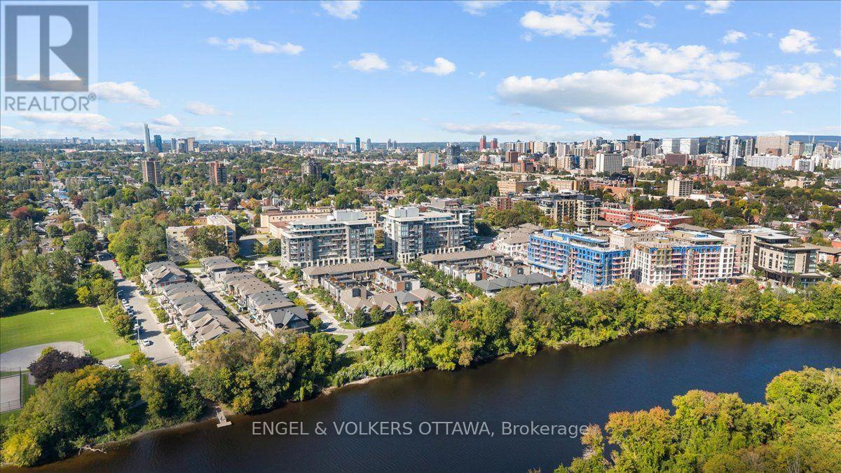 523 De Mazenod Avenue, Ottawa, ON