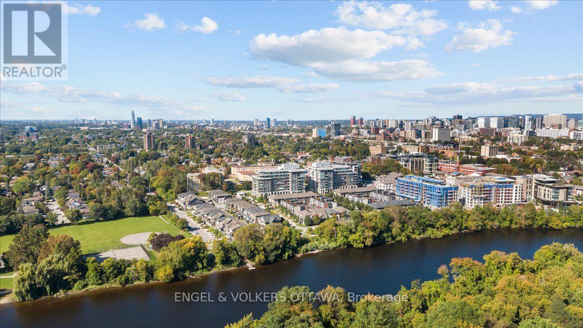 523 De Mazenod Avenue, Ottawa, ON