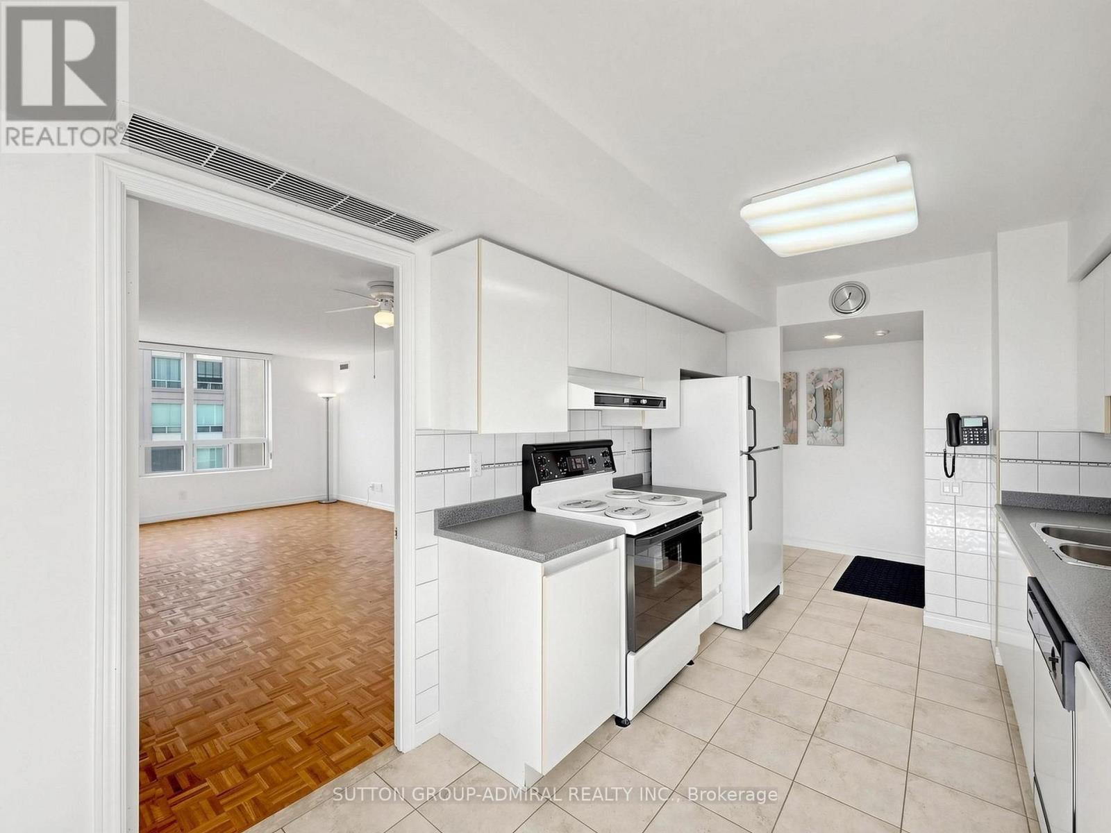 1004 - 2 Covington Road, Toronto, ON