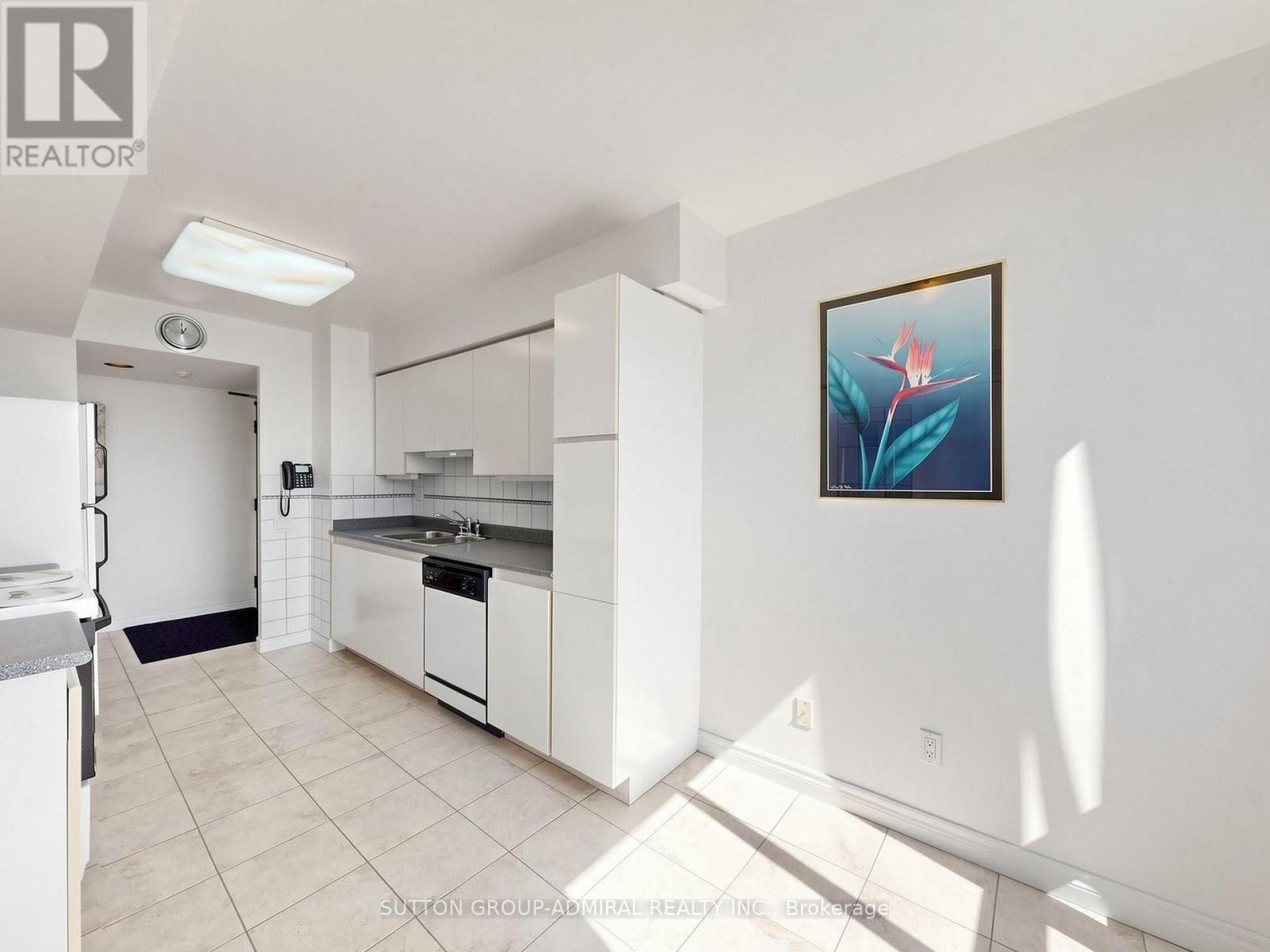 1004 - 2 Covington Road, Toronto, ON