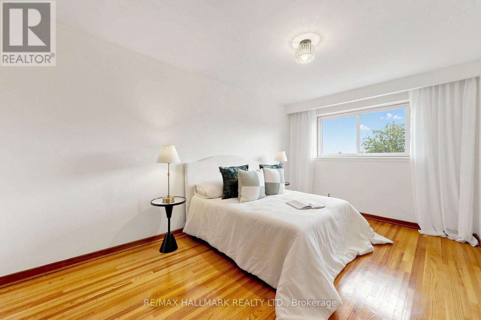205 Vauxhall Drive, Toronto, ON