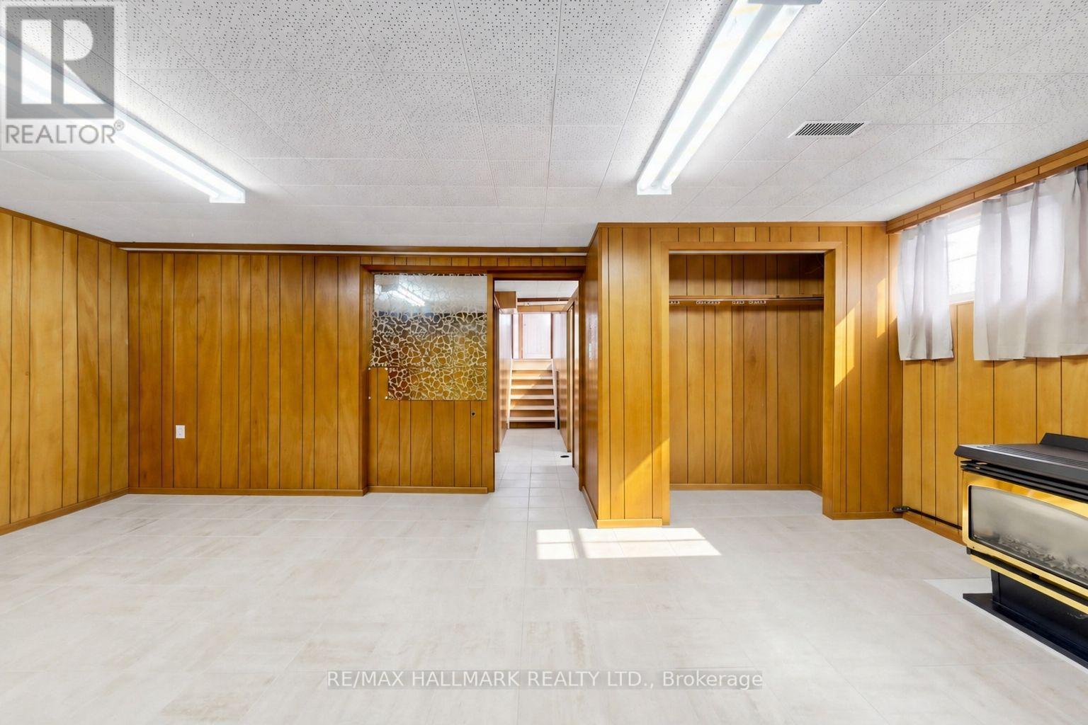 205 Vauxhall Drive, Toronto, ON