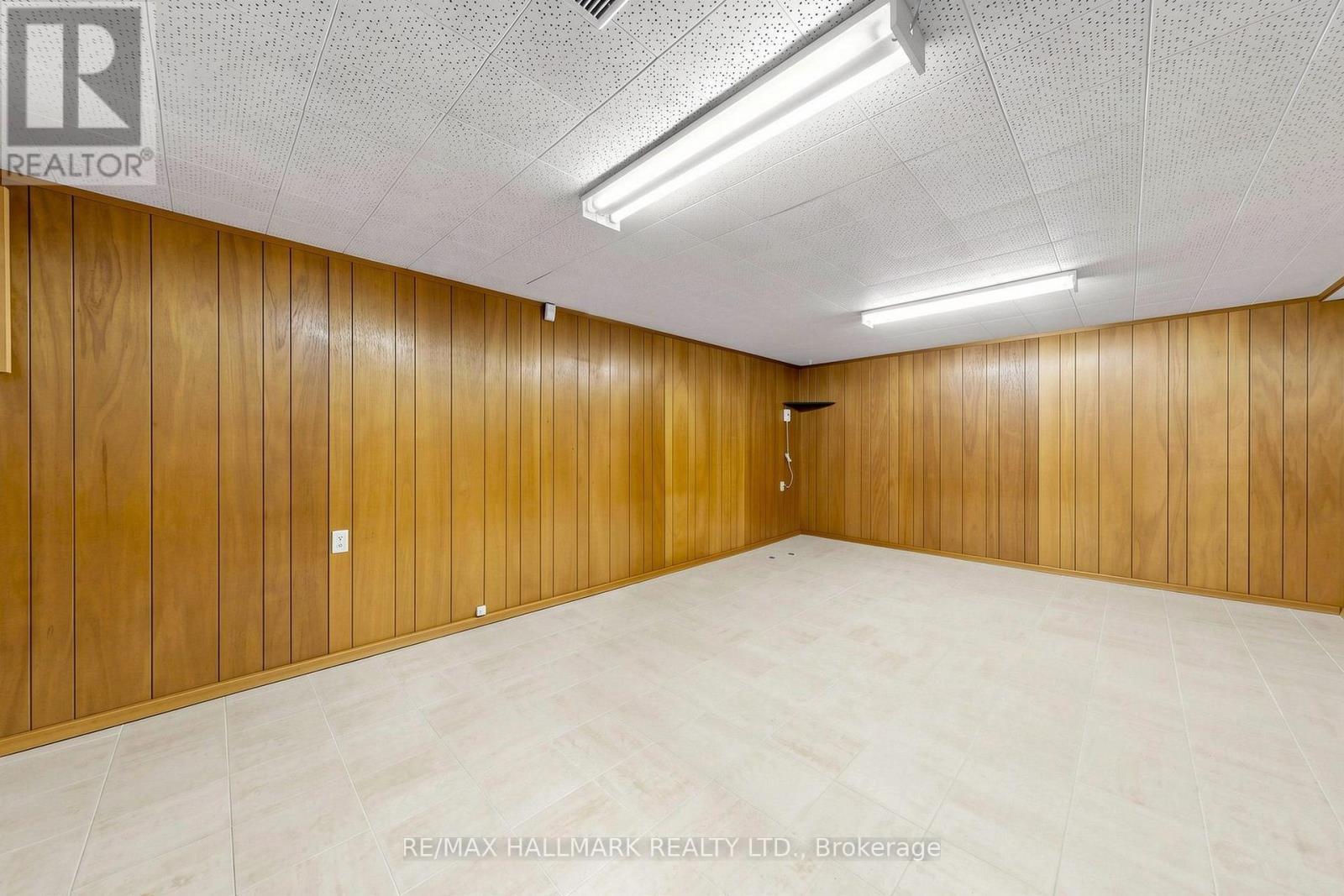 205 Vauxhall Drive, Toronto, ON