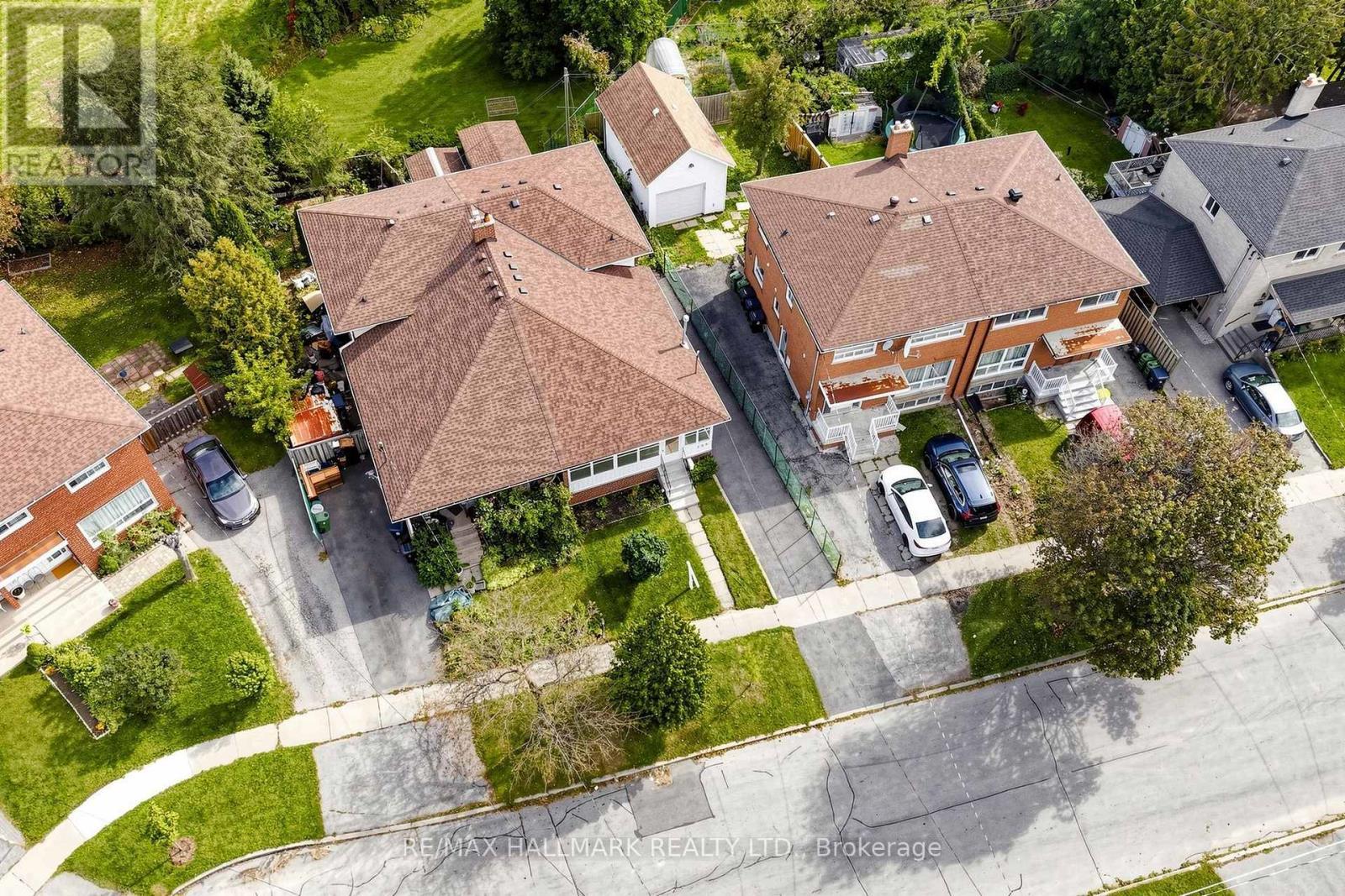 205 Vauxhall Drive, Toronto, ON