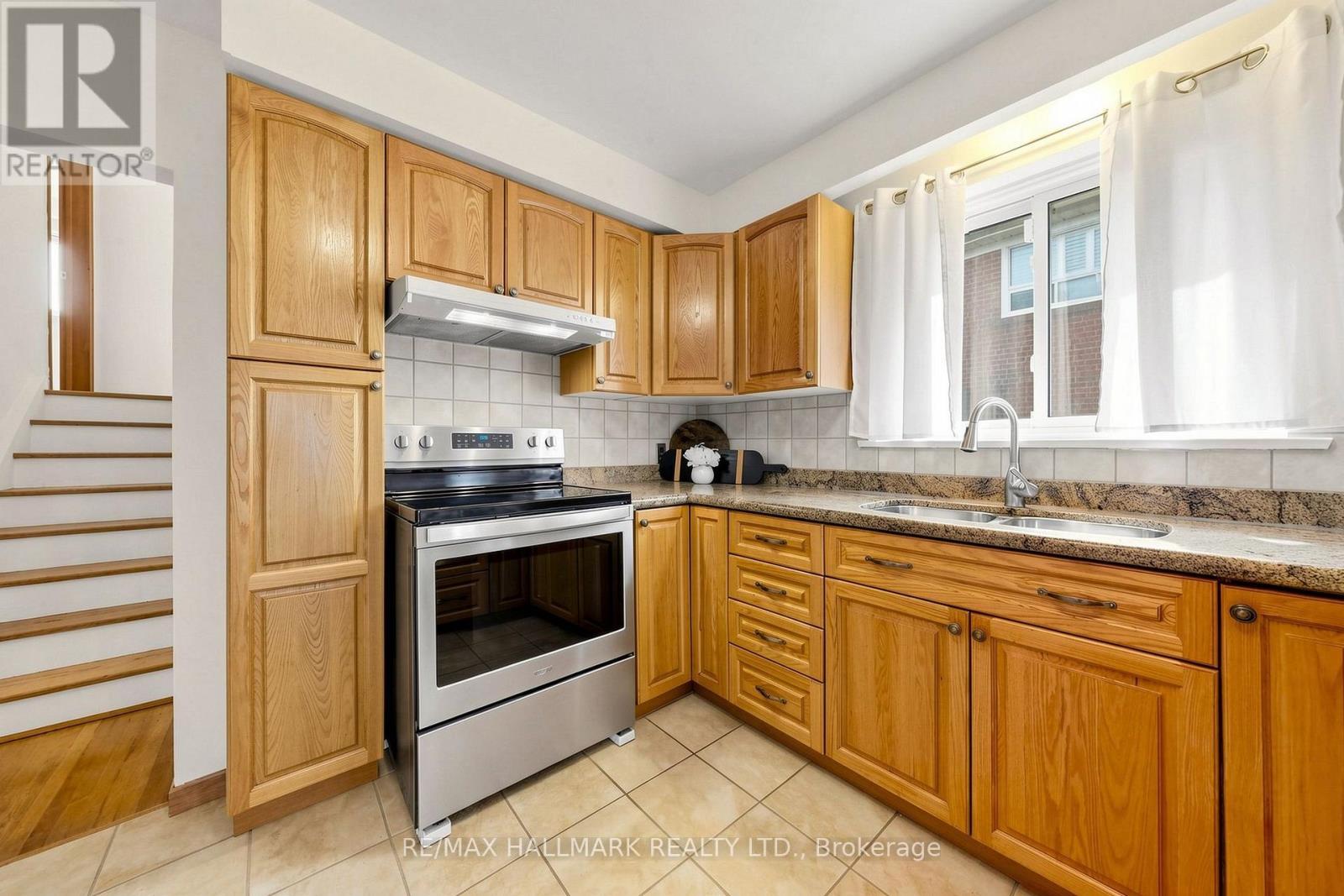 205 Vauxhall Drive, Toronto, ON