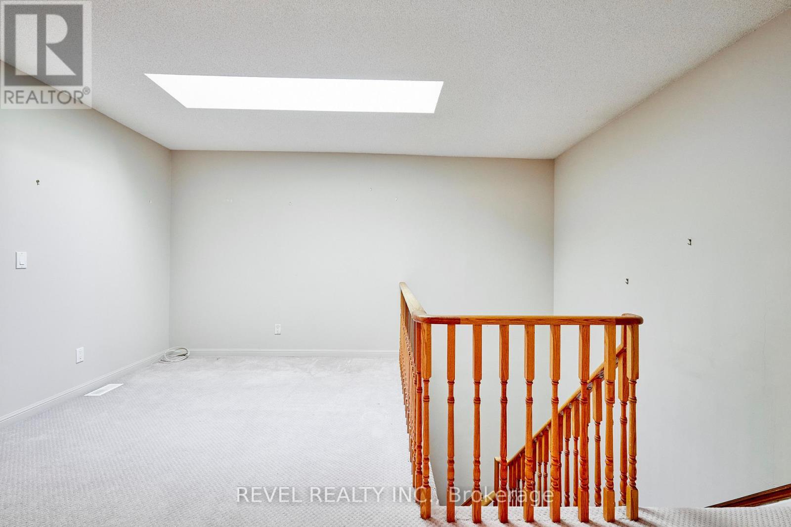 411 - 1400 The Esplanade N, Pickering, ON