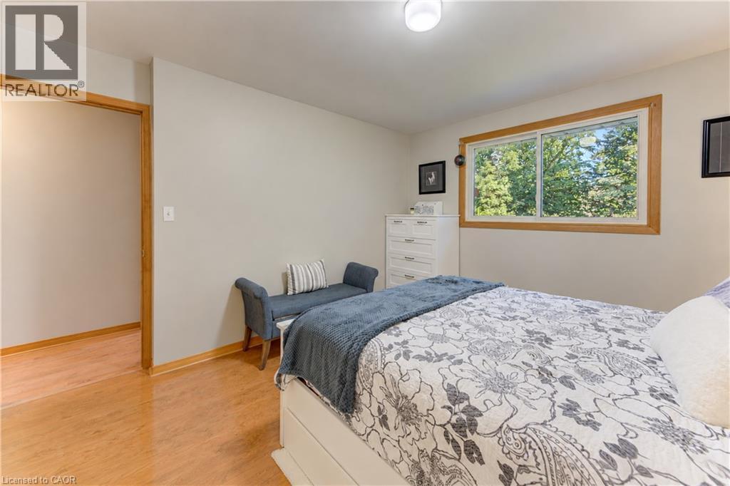31 Grosbeak Road, Elmira, ON