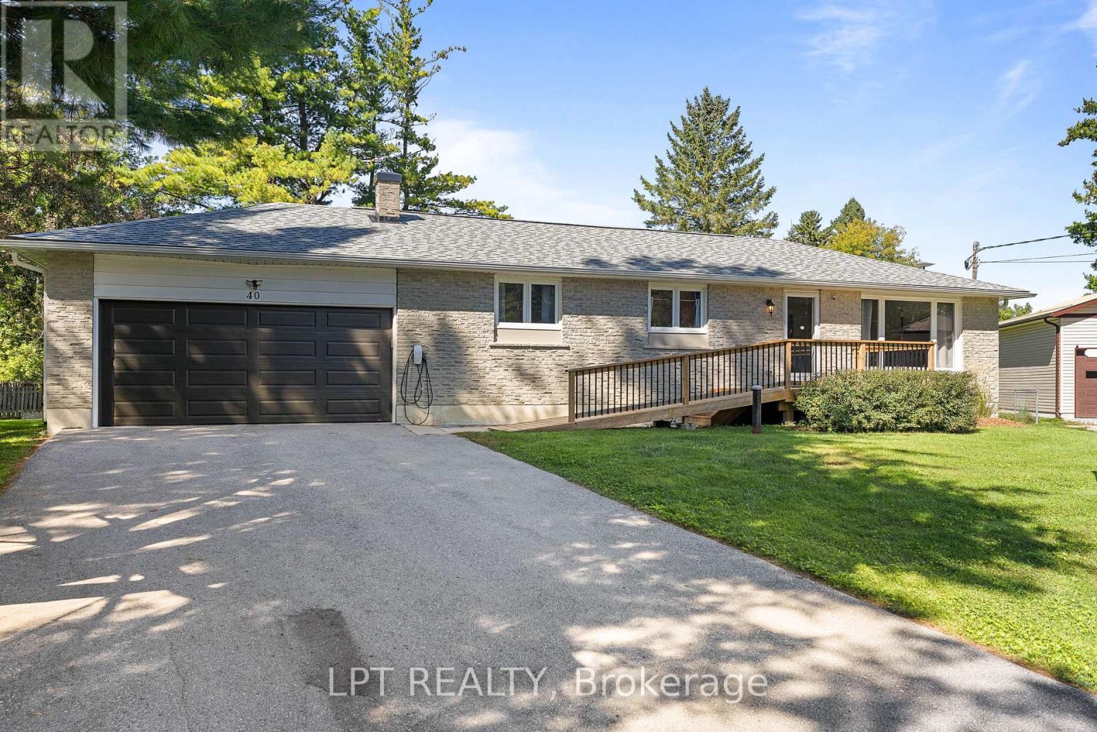 40 Rosemary Lane, Georgina, ON