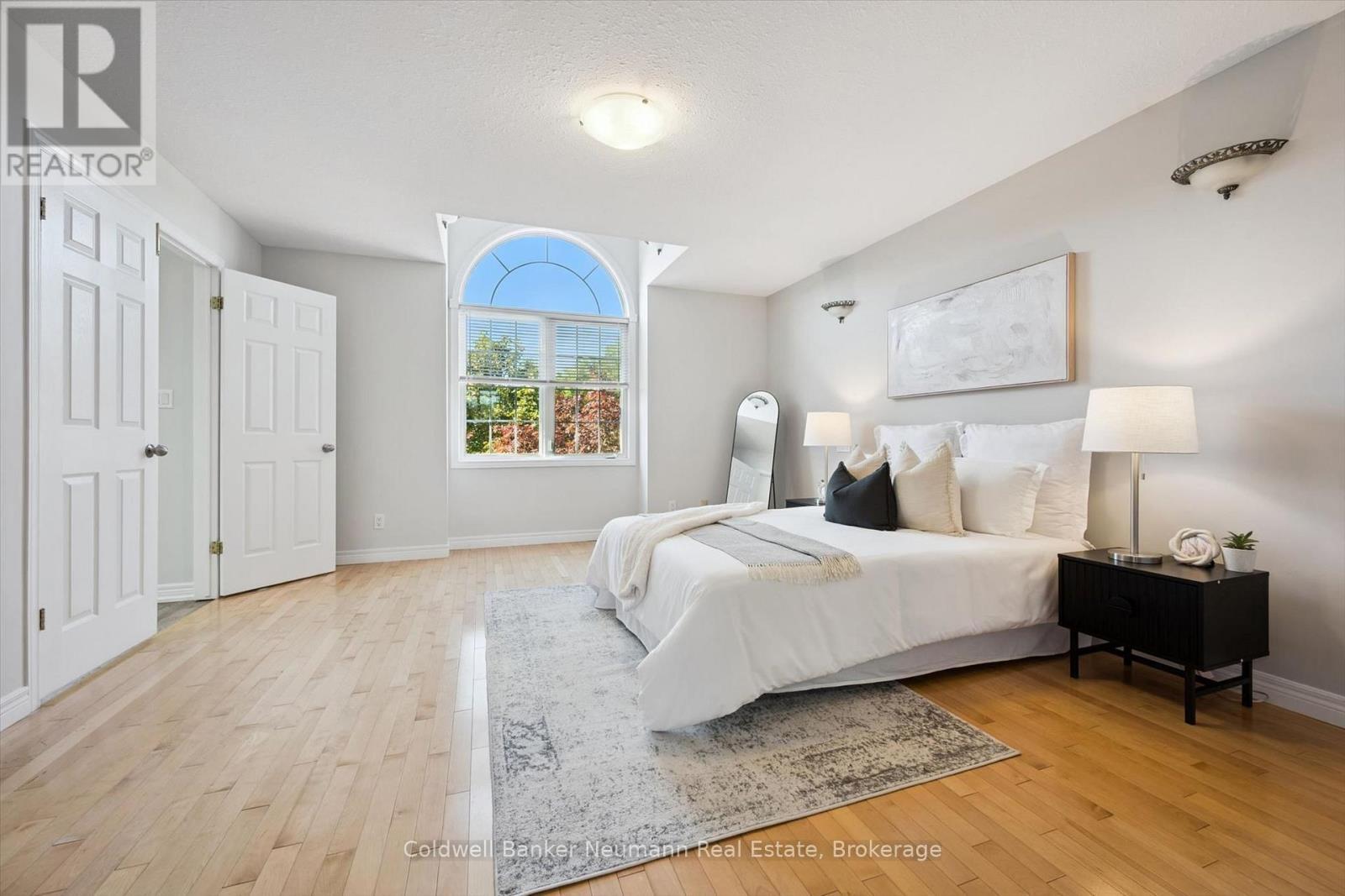 235 Deerpath Drive, Guelph (Willow West/Sugarbush/West Acres), ON