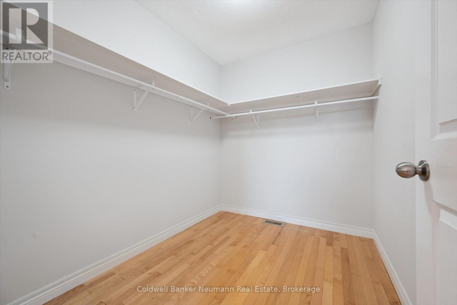 235 Deerpath Drive, Guelph (Willow West/Sugarbush/West Acres), ON