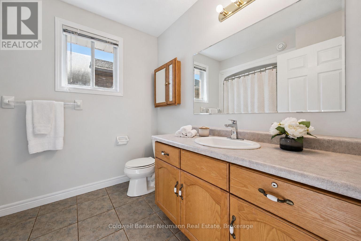 235 Deerpath Drive, Guelph (Willow West/Sugarbush/West Acres), ON