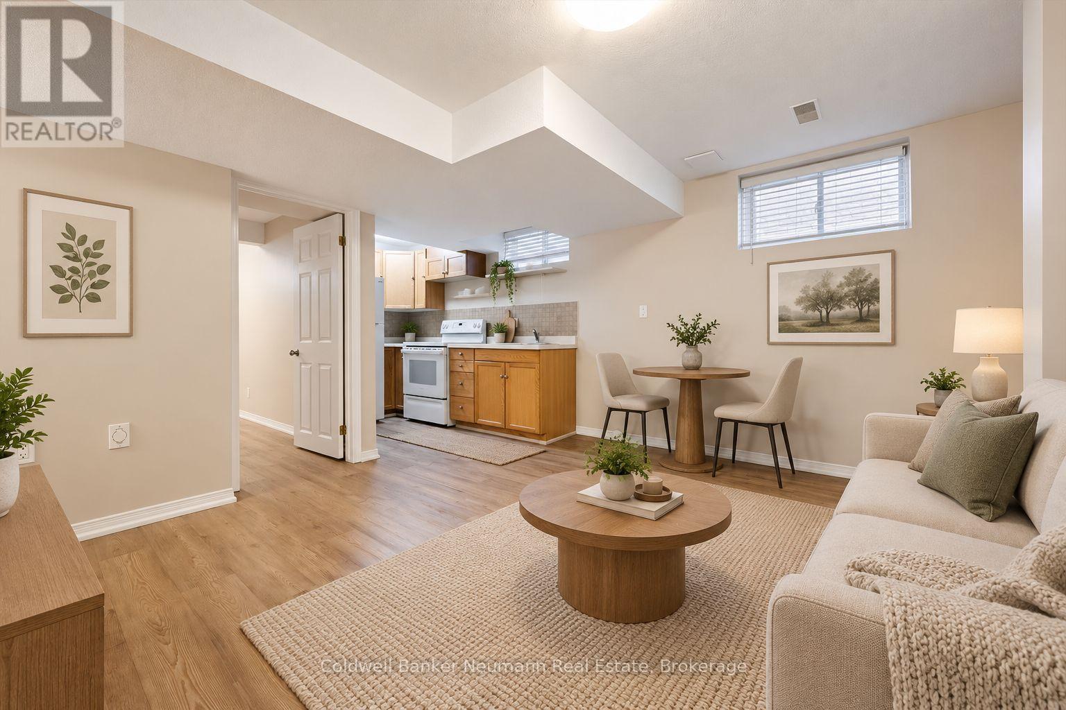 Virtually Staged - 235 Deerpath Drive, Guelph (Willow West/Sugarbush/West Acres), ON